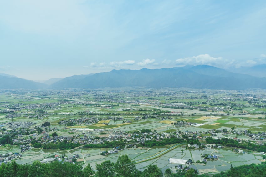中信アスナがある松本盆地の様子